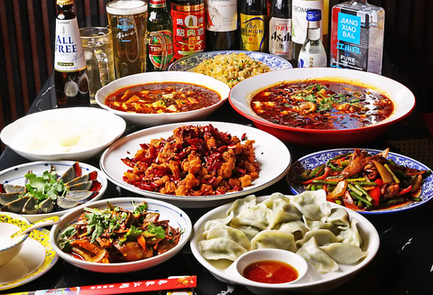 本場の四川料理を、飲み放題付きのお得なコースでも存分にお楽しみいただけます。