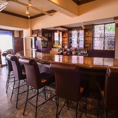 常連様にも人気のカウンター席になります。