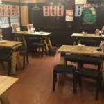 【設備】大衆的な雰囲気で気軽に立ち寄れる♪少人数でも使いやすいお席を各種ご用意！※画像は系列店