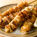 料理メニュー写真&nbsp;・もも肉串・ぼんじり串・むね肉串・くび皮串・砂肝串・トマト串・椎茸串