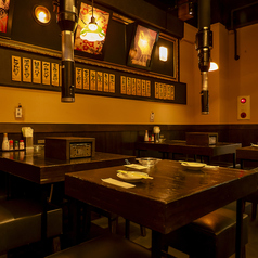 三ツ星大衆酒場 三好食堂 三宮元町店の雰囲気1