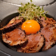 合鴨ロースト丼バルサミコ山椒ソース