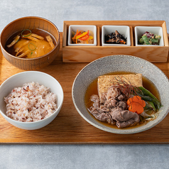 淡路牛の肉豆腐
