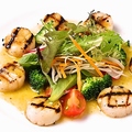 料理メニュー写真&nbsp;帆立貝のサラダ