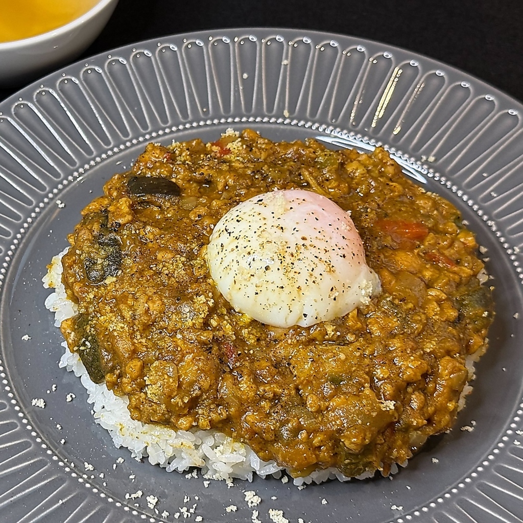 キーマカレー　Rサイズ