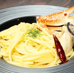 渡り蟹と牡蠣のペペロンチーノ