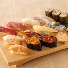 特上にぎり　（11貫、巻物）