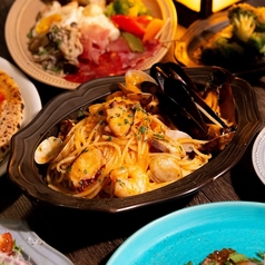 具だくさん海の幸のトマトクリームソース “ペスカトーレ”