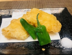 真鯛カマンベールチーズ包み天ぷら（3切）