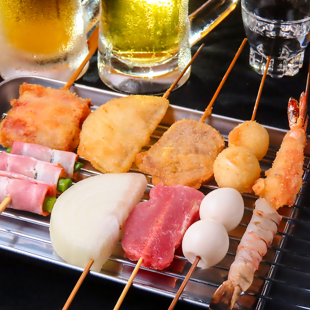 大海老・ヒレ肉・アスパラベーコン・ちくわなど串揚げメニューは20種類以上！