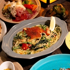 スモークサーモンとイクラのレモンクリームソース