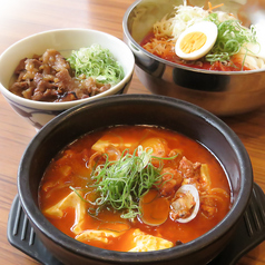 カルビ丼とスン豆腐専門店　韓丼　浜松住吉店の写真