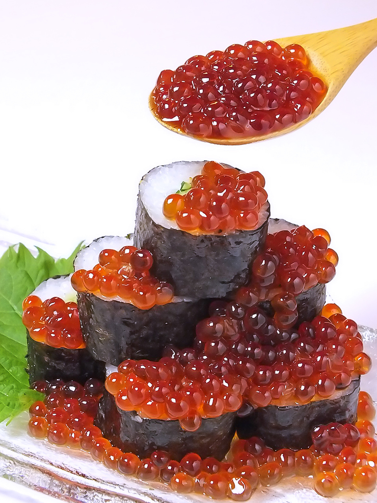 自家製いくらのこぼれ寿司！飲み放題付きコースで頂けます！