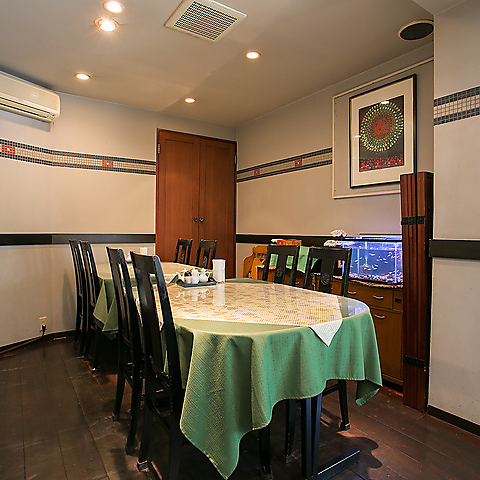 Chinese restaurant lJ ɎR KrT