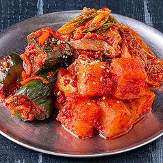 キムチ盛り合わせ