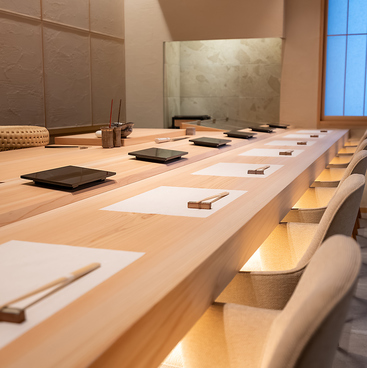 鮨 岩城清三の雰囲気1