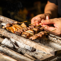 炭火の高火力で焼き上げたやきとんをぜひ！
