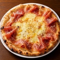 スペイン産ハモンセラーノとたっぷりチーズのビスマルク