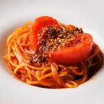 イタリア産の上質なパスタに、新鮮な季節の素材をふんだんに使い、シェフが織りなす絶品の一皿です。