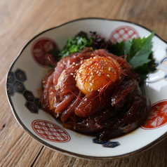 マグロのほほ肉ユッケ