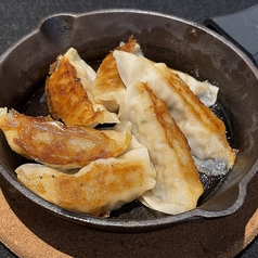 鉄板餃子(6個)