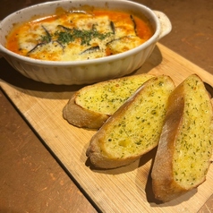 ナスのオーブン焼き ガーリックトースト添え
