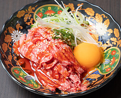 赤身炙りユッケ