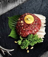 桜ユッケ (馬肉)