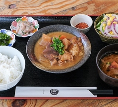 自家製もつ煮定食