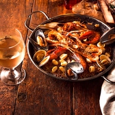 【瀬戸内海×スペインのマリアージュ】当店の魚介料理はすべて、瀬戸内海の契約漁港より直送された天然物を使用◎その日水揚げされた鮮魚の魅力を最大限に引き出した逸品が揃います。パエリアやアヒージョと共に、地中海の風を感じるような豊かな味わいをご体験ください♪