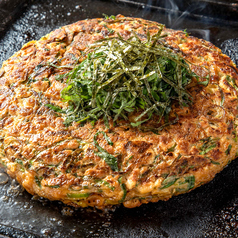 【くいだおれ店 考案】とろとろ食感の山芋 ミックスお好み焼き