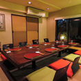 掘りごたつ個室も完備。2～10名様までご案内可能なお席です。つなげれば最大30名迄の宴会も可能です。
