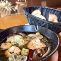 料理メニュー写真&nbsp;海老と茸のアヒージョ