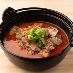 自慢のもつ煮込み 赤