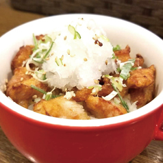 北海道産鶏おろしザンギ丼