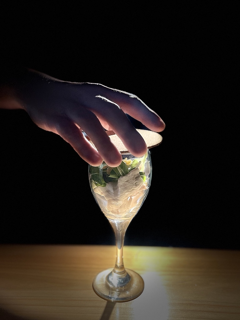 [倉敷 焼肉 個室 割烹　肉 創作料理 カウンター 酒 霜降り和牛 和牛 肉寿司 トリュフ すき焼き]