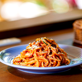 もっちもちの生パスタ！昔ながらのナポリタンや期間限定パスタなど色々な種類をお楽しみいただけます！その他、お食事メニューも充実しているカフェレストランです。