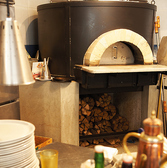 窯焼きと石窯にこだわって仕上げるピッツァはまさに絶品料理！