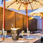 お天気がいい日はテラスでお食事もおすすめ☆