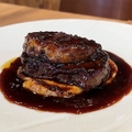 料理メニュー写真&nbsp;牛フィレ肉とフォアグラのロッシーニ