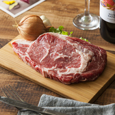 充実したお肉メニューも食べ放題!!ボリューム感ばっちりなワンポンドステーキをはじめ、自家製ローストビーフが好きなだけ楽しめる♪他にも人気の牛タン葱まみれにジューシーなチキンステーキ、粗挽きウインナーにポークステーキなどバリエーション豊かなお肉料理をご用意しております！