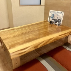 ４、５人がけの座敷です。