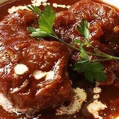 豚肩ロースの赤ワイン煮込み