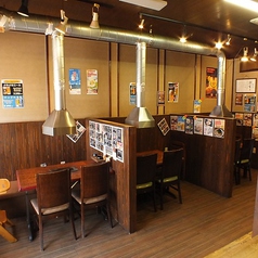 仕切りがあるので半個室感覚でご利用可能!ご来店いただいたお子様にプレゼントありますよ♪