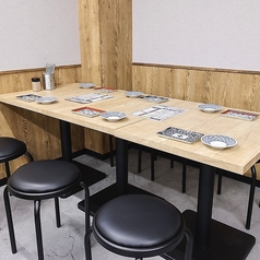 4～6名様用のテーブル席です！【名古屋駅/名古屋/名駅/海鮮/焼鳥/居酒屋/昼飲み/飲み放題/単品飲み放題/韓国料理/韓国/ハッピーアワー/鍋/忘年会/新年会/歓迎会/送別会/3時間/喫煙可能】
