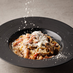シェフが食材からこだわるソースで作り上げるパスタは一度食べたらヤミツキ間違いなし♪