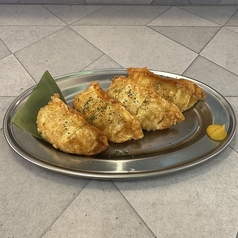揚げ餃子