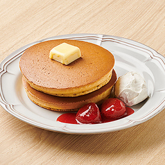 ≪ホットケーキバリエーション≫丸ごと苺ソース&ホイップクリーム 1枚
