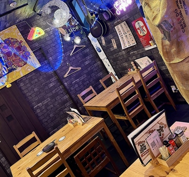 太陽酒場の雰囲気1