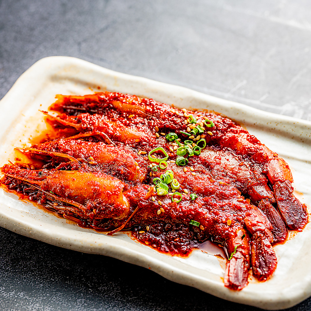 【中毒性バツグン】ぷりぷり甘い海老と秘伝旨辛ダレの「ヤンニョムセウ」